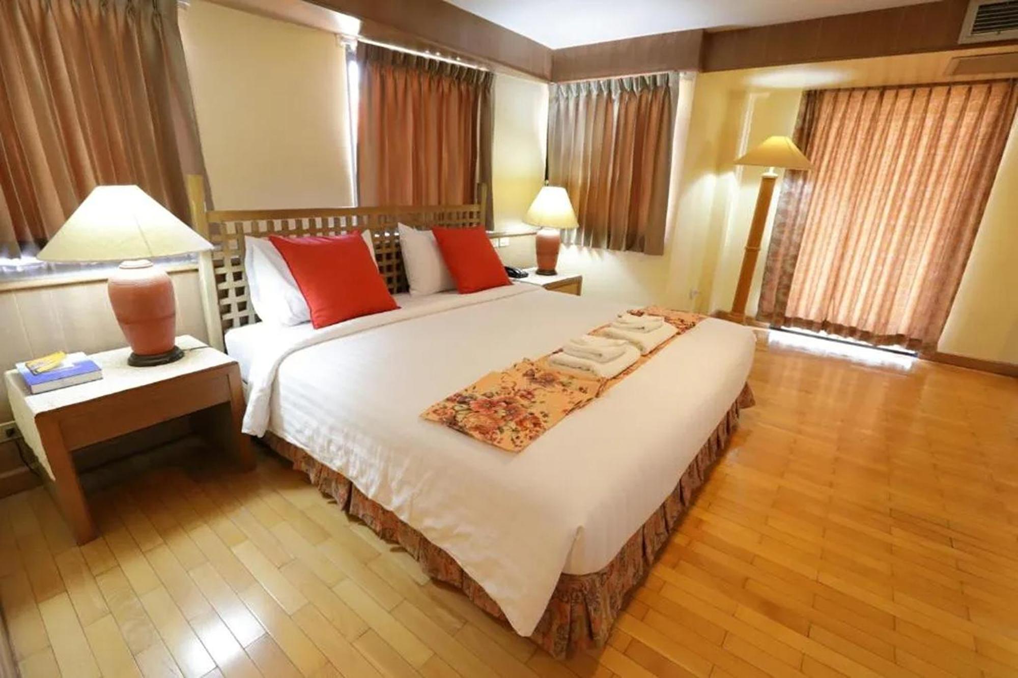Pin Hotel Lampang Luaran gambar
