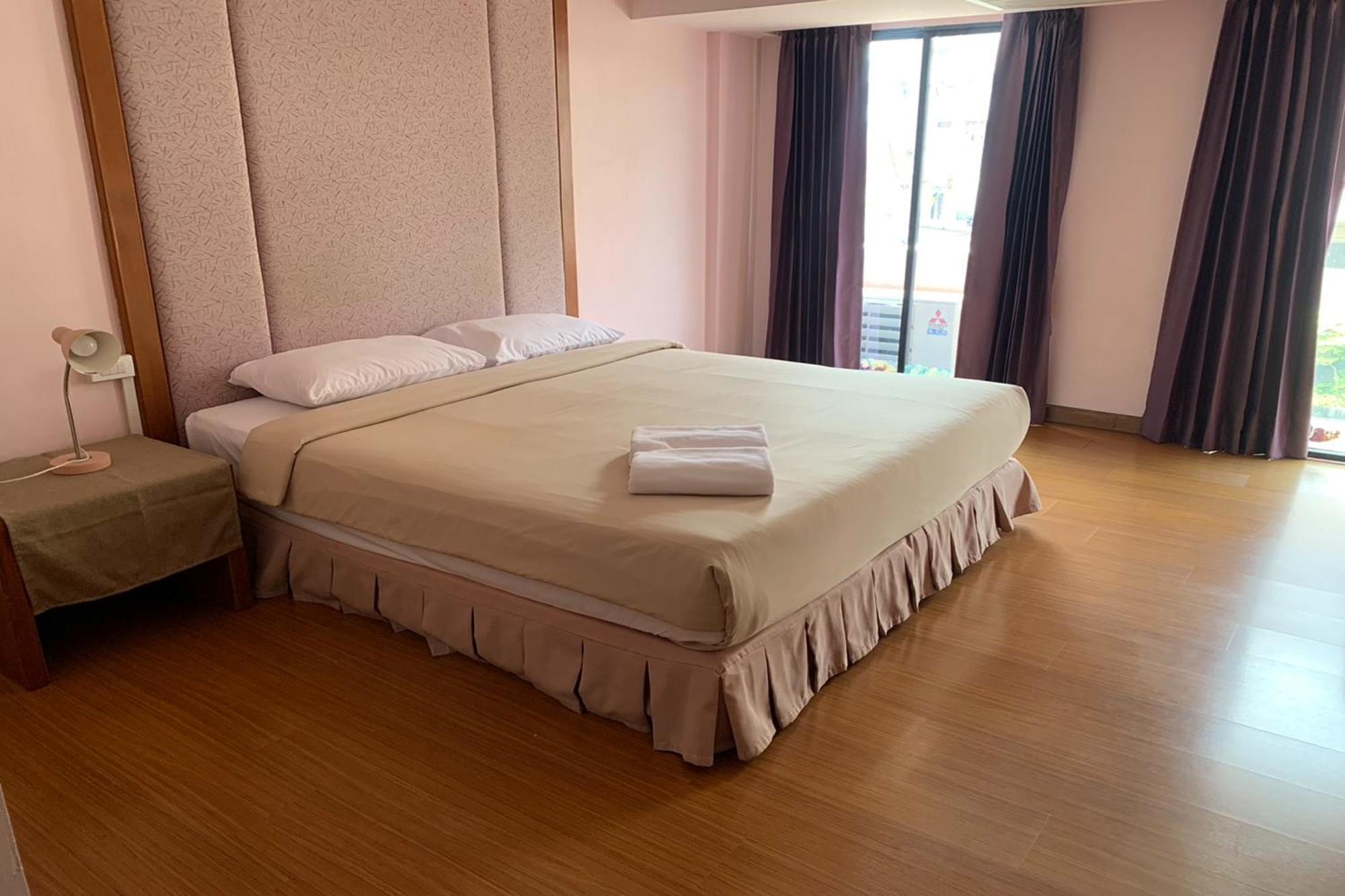 Pin Hotel Lampang Luaran gambar